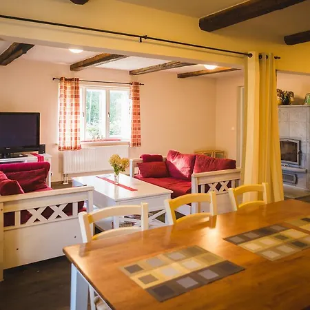 Karu Vakantiehuis Laiusevälja